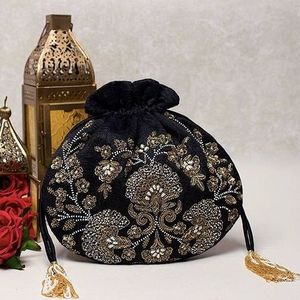 2021 sac Zari-Potli en soie élégant beau travail de broderie pour les fêtes et les mariages nouveau modèle de seau - Product Image 1
