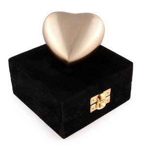 Urn coloré de qualité, nouveau, usine en métal, personnalisé, Style occidental, crinière de cœur, pour arêtes de chiens ou animaux - Product Image 2