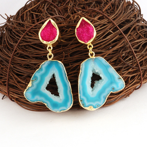 Bijoux en forme de tranche de géode naturelle et sucre rose Druzy, boucles d'oreilles en Double pierre plaquée or, clous suspendus, boucles d'oreilles pendantes, vente en gros - Product Image 3