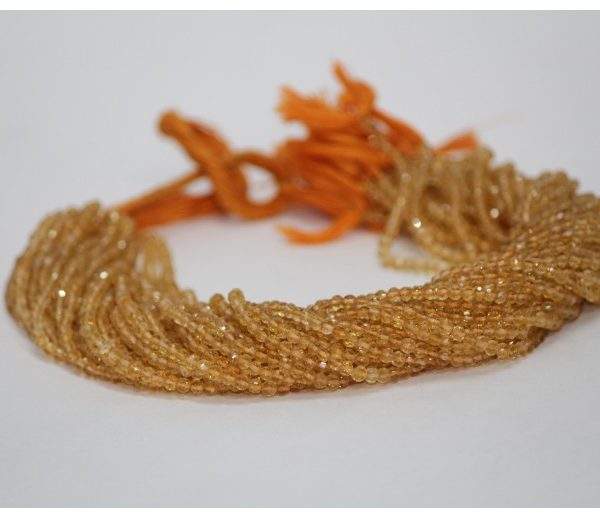 สีเหลือง