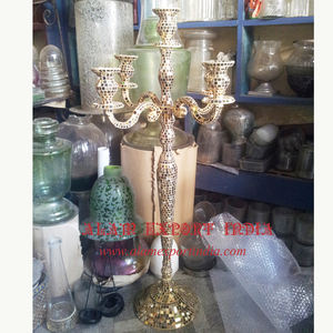 Venta al por mayor de candelabros de cristal de 5 brazos para la decoración de mesa Centros de mesa de boda Centros de Mesa de la mejor calidad - Product Image 3