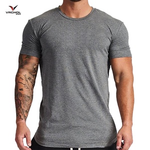 Camiseta de fitness de gimnasio para hombre de talla grande personalizada de marca OEM, camiseta transpirable antibolitas con técnicas bordadas, diseño sostenible - Product Image 3
