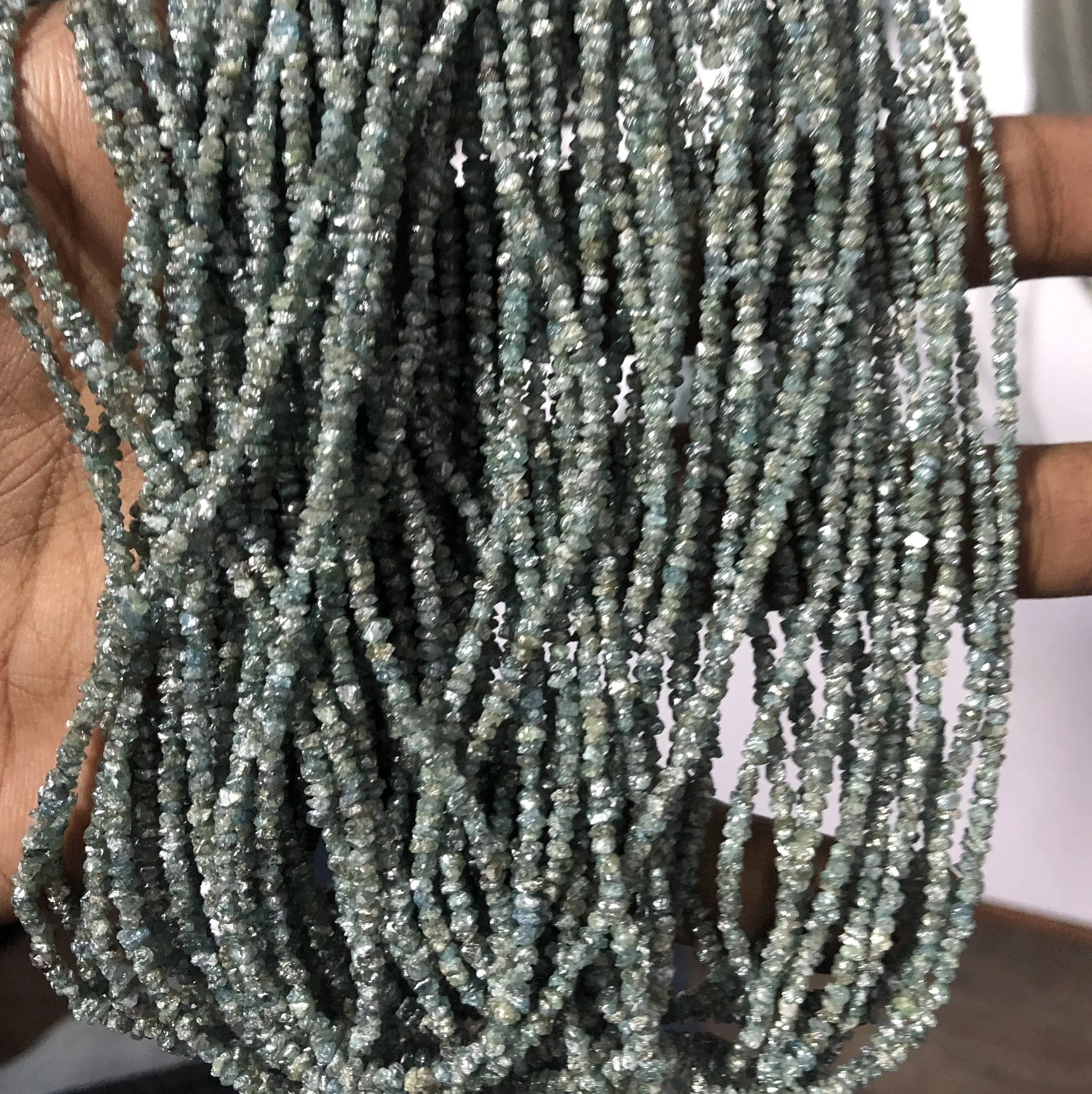 Diamanti blu preziosi naturali pietra grezza chip non tagliati all'ingrosso perline sciolte filo dal produttore negozio ora a prezzo di fabbrica
