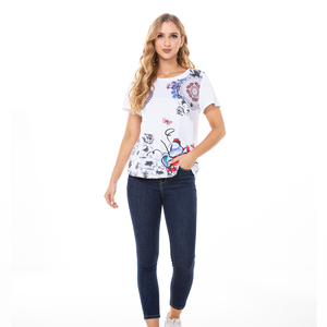 Camiseta blanca de manga corta para mujer, blusa informal con estampado de flores - Product Image 1