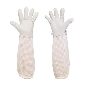 Guantes de seguridad para apicultura de malla de 3 capas con palma de cuero de vaca dorada Guantes de apicultura duraderos para protección - Product Image 1