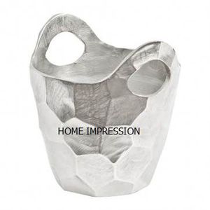 Enfriadores de vino de diseñador único curvo fundido de aluminio, Tong de hielo, tinas y cubos de bebidas para decoración de bares y restaurantes - Product Image 4