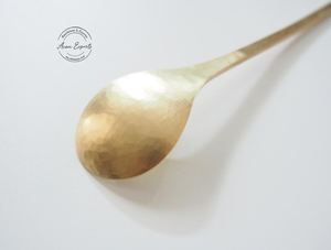 Elegante cucharón dorado para sopa con elegante mango largo, perfecto para servir sopas, guisos y salsas - Product Image 3