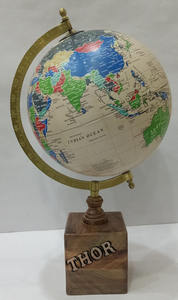 ชุดออกแบบลูกโลกสไตล์โลกเก่าโต๊ะสำนักงานลูกโลกยกบรรเทาชาร์ฐานไม้เนื้อแข็งโบราณทองเหลืองขัด - Product Image 3
