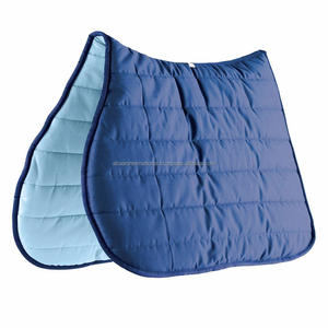 Tapis de selle de luxe en coton écologique de haute qualité avec rembourrage en polyester et doublure en maille absorbante pour l'équitation, durable - Product Image 1