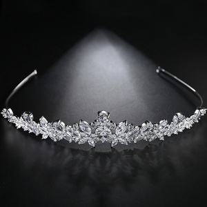 Mariée de Mariage de luxe Zircon Tiara Couronnes Princesse Reine Pageant Clair CZ Bijoux Bandeau Accessoire De Cheveux De Mariage Bling Bijoux - Product Image 3