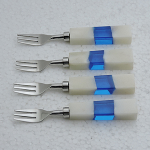 Vente chaude prix usine restaurant bois et résine manche carré avec qualité poli et acier inoxydable 4 pièces fourche ensemble - Product Image 6