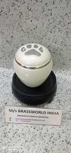 BRASSWORLD INDIA White Pearl Pet Cremation Urn Juego de dos suministros funerarios Premium - Product Image 5