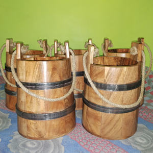 Seau en bois d'acacia de qualité supérieure, fait main, rustique, pour la décoration de la maison et du jardin, à prix avantageux - Product Image 4