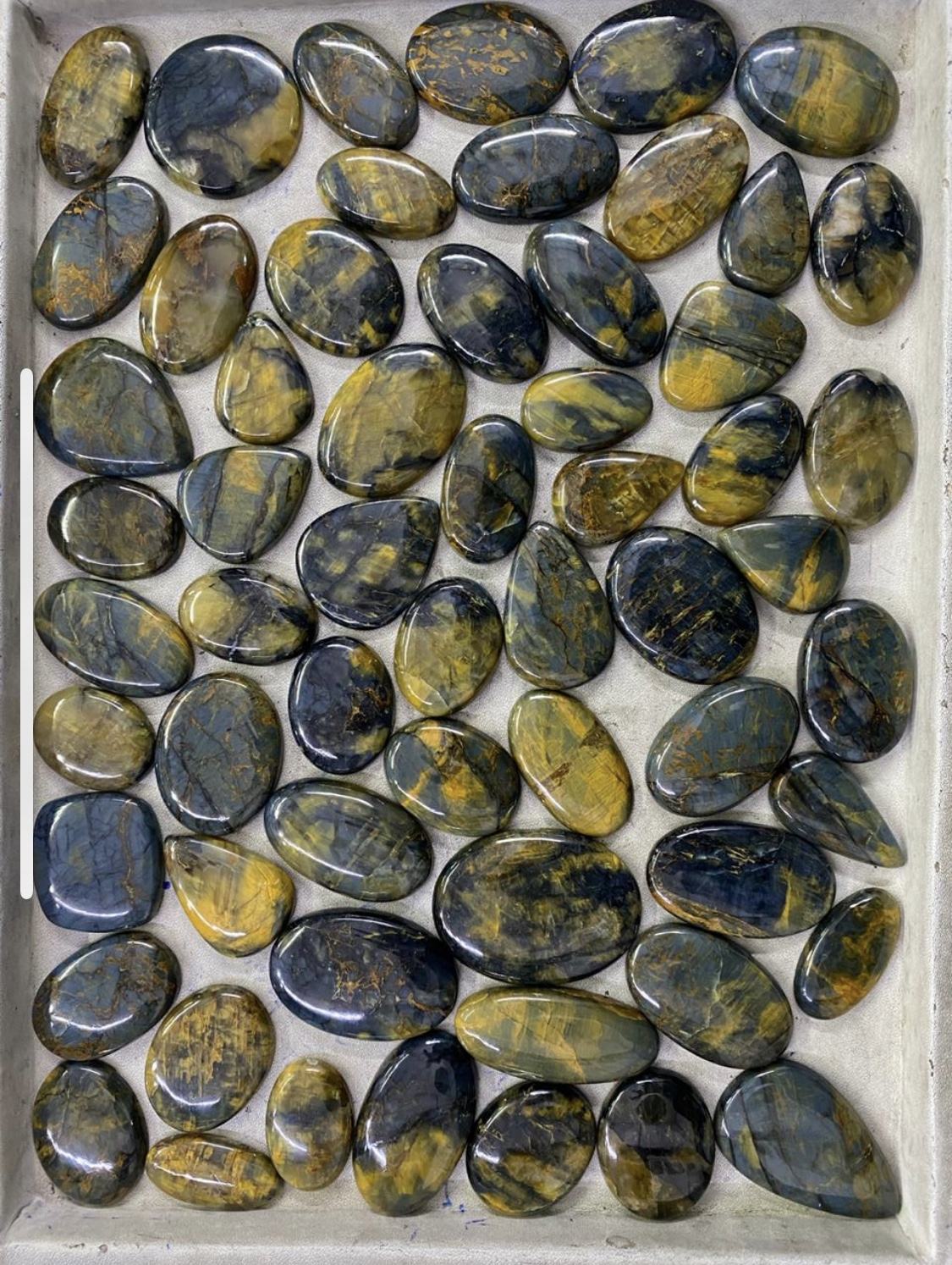 สีเหลือง