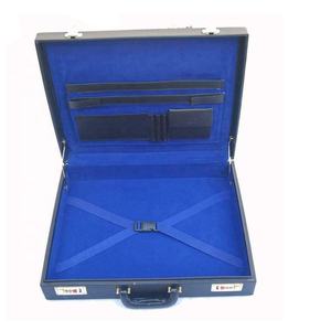 Estuche de Cuero Bordado Personalizado con Lentejuelas para Insignia Masónica - Estuche Rígido Personalizable en Tamaño y Forma, Compatible con Insignias Cosidas - Product Image 3