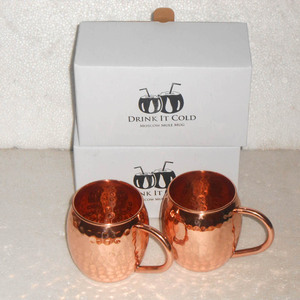 Juego de Tres Jarras de Cobre Pulido Espejo para Cerveza, Diseño Atractivo, con Parte Superior Redondeada, Jarras de Agua Martilladas de Alta Calidad para el Hogar y el Bar - Product Image 3