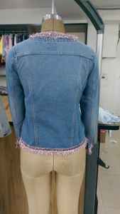 OEM personalizado de alta calidad de lujo de las mujeres Denim Bomber chaqueta azul claro de encaje decoración cuello menos de talla grande de algodón acabado - Product Image 3