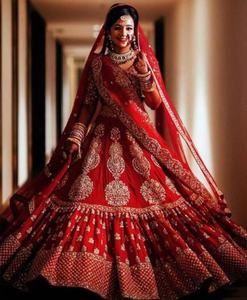 2019 robe de mariée royale et belle indienne/pakistanaise Lehenga Choli avec un travail de broderie lourd - Product Image 1