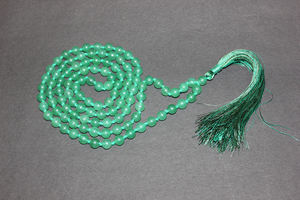 Alta calidad 108 cuentas de Aventurina verde Mala collar largo borla Yoga joyería Unisex hinduismo curación cristal regalo fiesta - Product Image 3