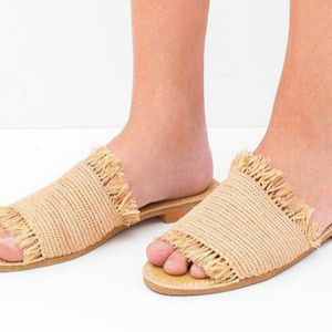 รองเท้าแตะ Raffia ลูกไม้ขึ้นสำหรับผู้หญิง - Product Image 1