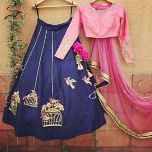 Lehenga Choli de créateur indien lourd avec chemisier non cousu multicolore pour robe femme en vêtement ethnique Surat Apparelgarment - Product Image 5