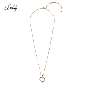Collana Daisini con Ciondolo a Cuore Piccolo, Decorata con Cristalli <span class=keywords><strong>Swarovski</strong></span>, Gioiello Ipoallergenico per <span class=keywords><strong>Donne</strong></span> - Product Image 4