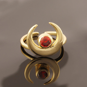 แหวนควอตซ์สีแดงดีไซน์พระจันทร์เสี้ยวแหวนเปิดปรับได้แหวนแต่งงานชุบทอง18K - Product Image 5