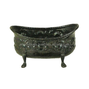 Pot à plantes sur pied avec motif en relief, décoration de ferme, pots et jardinières, pots à fleurs et jardinières, décoration intérieure - Product Image 1