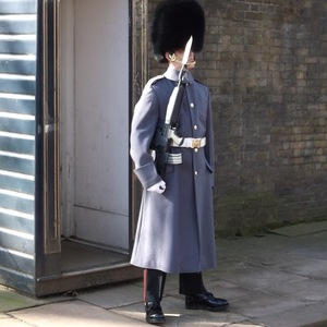 Manteau imperméable en laine/polyester à double boutonnage de la Garde britannique Coldstream, grande taille, fabriqué au Pakistan, service OEM disponible - Product Image 2