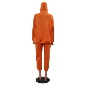 Conjunto Deportivo Unisex de Invierno 2025 para Mujer, Conjunto de Sudadera Lisa con Capucha, Chándales con Impresión Personalizada con Logotipo, Conjunto Deportivo de 2 Piezas para Mujer - Product Image 3