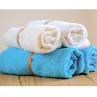 White Solid Color 3-Piece Cotton Woven Bath Towel Set with Quick-Dry & Azo-Free Features for Adults