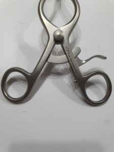 Rétracteur Adson manuel de qualité supérieure en acier inoxydable, instruments chirurgicaux vétérinaires, revêtement doré, approuvé ISO 13485/9001, Endo - Product Image 6