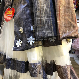 Manteau long en dentelle avec redingote en filet, magnifique design, avec une belle robe - Product Image 6