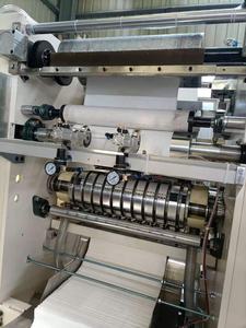 آلة صنع مناديل اليد الورقية فائقة النحافة رباعية الطي (W Fold, M Fold) - Product Image 3