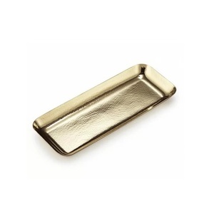 Bandejas rectangulares de metal sólido para servir comida, bandejas de metal hechas a mano con acabado dorado para diseños populares de hotel - Product Image 1