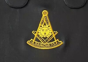 Delantal de cuero masónico de alta calidad, maletín suave con diseño 3D bordado, logotipo magnético personalizable de buena calidad - Product Image 5