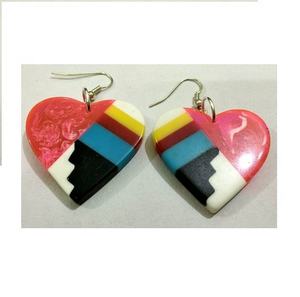 Nouvelles boucles d'oreilles pendantes en forme de cœur en résine incrustée, design original, bijoux de mode pour femmes, artisanat de qualité, chrétien - Product Image 4