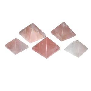 Pirámides pequeñas de Cuarzo Rosa | Mayorista de pirámides pequeñas de cuarzo rosa artesanía de piedra de cristal curativa - Product Image 1