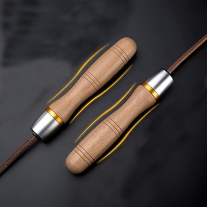 Cuerda de saltar de 9 pies de velocidad personalizada, manijas de madera ajustables para ejercicio pesado, cuero inteligente para Fitness, PP, venta al por mayor, cuerda de saltar de madera - Product Image 5