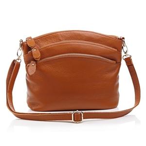 Nouveau design de sac à bandoulière à logo personnalisé de haute qualité avec un style à la mode et des caractéristiques durables Fermeture à glissière en cuir véritable - Product Image 1