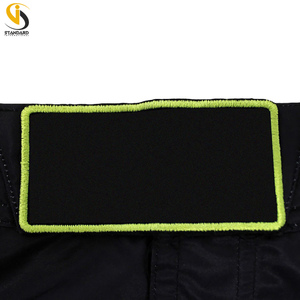 Short d'entraînement 100% polyester à impression par sublimation pour homme Boxe Muay Thai BJJ Kickboxing Noir uni Grappling Taille jeune - Product Image 3