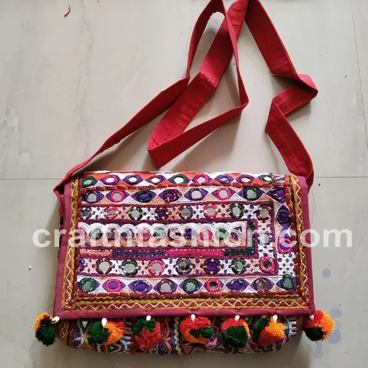 Кач Boho Pom сумки-Ручная вышивка зеркало работы Banjara сумки для женщин-в виде буквы s гуджарати gamthi кошелек-сумка через плечо