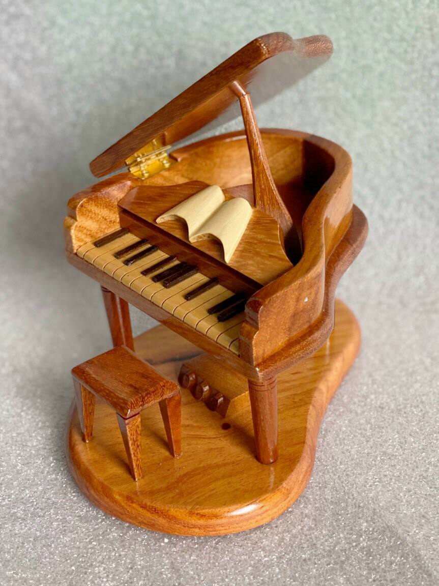 ไม่ทาสีสีไม้