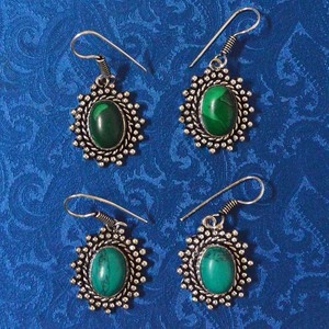 Boucles d'oreilles Malachite et turquoises, 1 pièce, vente en gros - Product Image 1