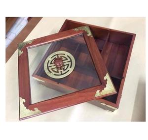 Boîte en bois cylindrique avec texture en relief pour le thé/ Boîte à thé en bois sculpté - Product Image 5