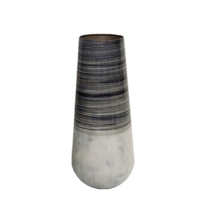 Vase à fleurs aromatique décoratif maison et bureau Vase à fleurs fantaisie utilisable nouveau Style Pot de fleur fini à la mode - Product Image 1