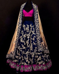 Nuevo y Elegante Vestido Lehenga Choli Indio/Pakistaní ATIYA LIBAS con Cuentas de Cristal y Pedrería para Bodas - Product Image 2