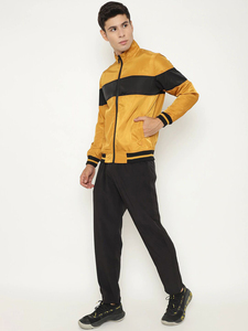 Ensemble de survêtement sportif 2 pièces plissé en nylon respirant pour homme – Coupe-vent d'hiver écologique et décontracté - Product Image 3