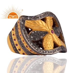 Proveedor de anillo de diseño Vintage de flor pavimentada de diamante fabricante de joyería fina de plata chapada en oro amarillo de Ley 925 - Product Image 2