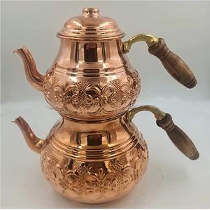 Bouilloire moderne en cuivre au design élégant avec longue poignée, parfaite pour la cuisine domestique et le service de thé au restaurant - Product Image 5